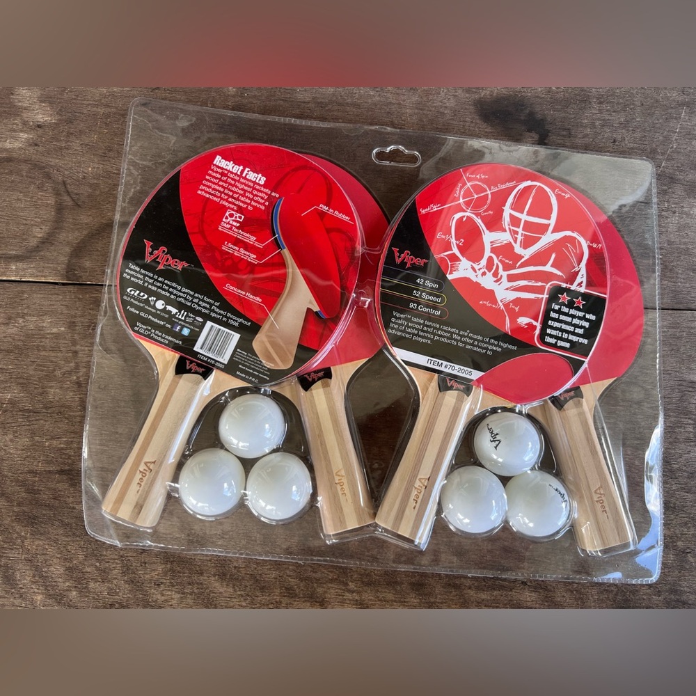 Viper Four Racket Table Tennis Set: 6 balls and 4 rackets